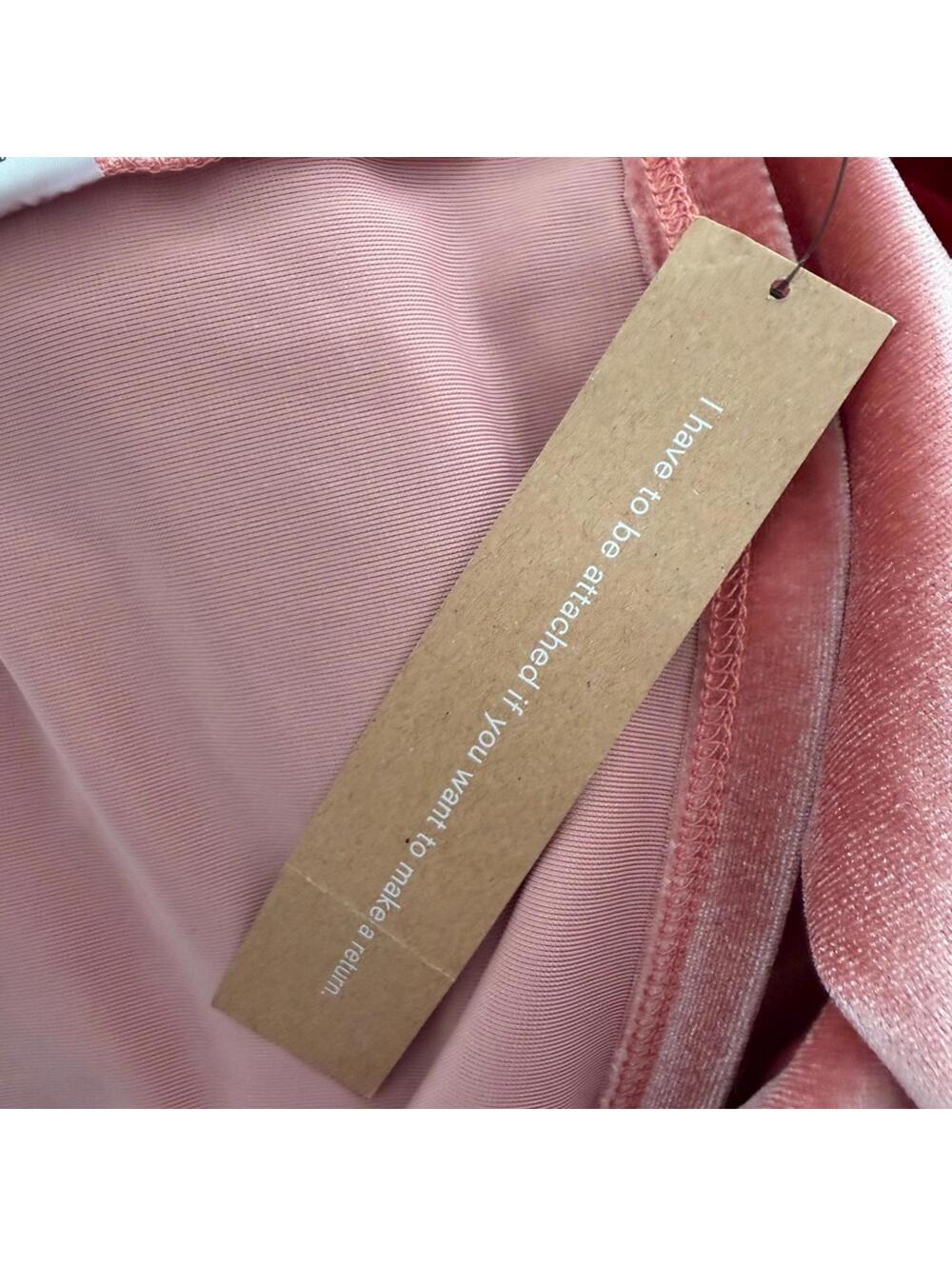 REFORMATION Two-Piece Skirt Top Set Medium "Adalynn" Knit Blush Pink Velvet New - Picture 6 of 9